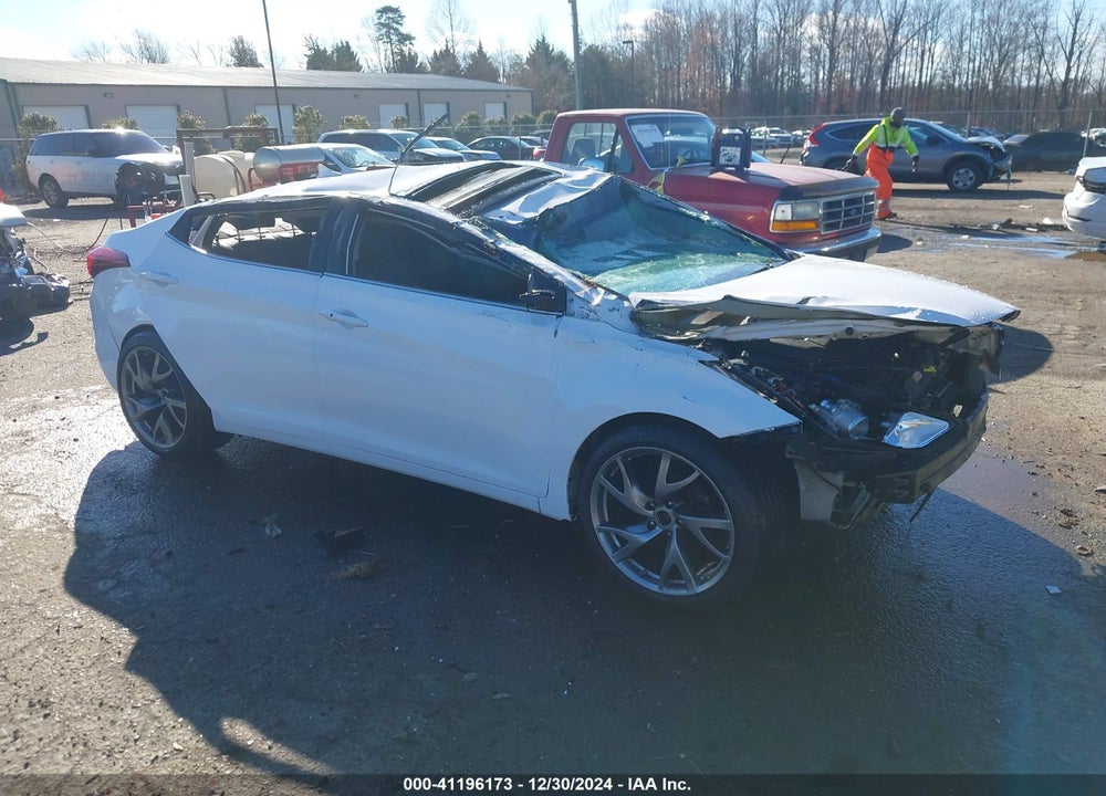 2015 HYUNDAI ELANTRA VIN: KMHDH4AH3FU423240