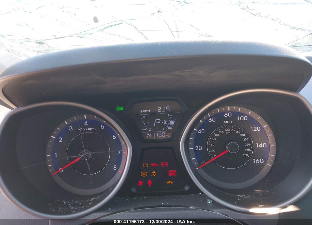 2015 HYUNDAI ELANTRA VIN: KMHDH4AH3FU423240