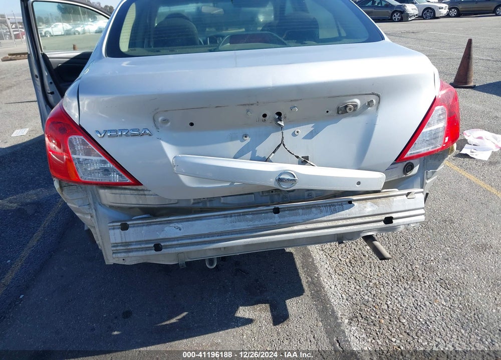 2016 NISSAN VERSA 1.6 S+ VIN: 3N1CN7AP7GL876177