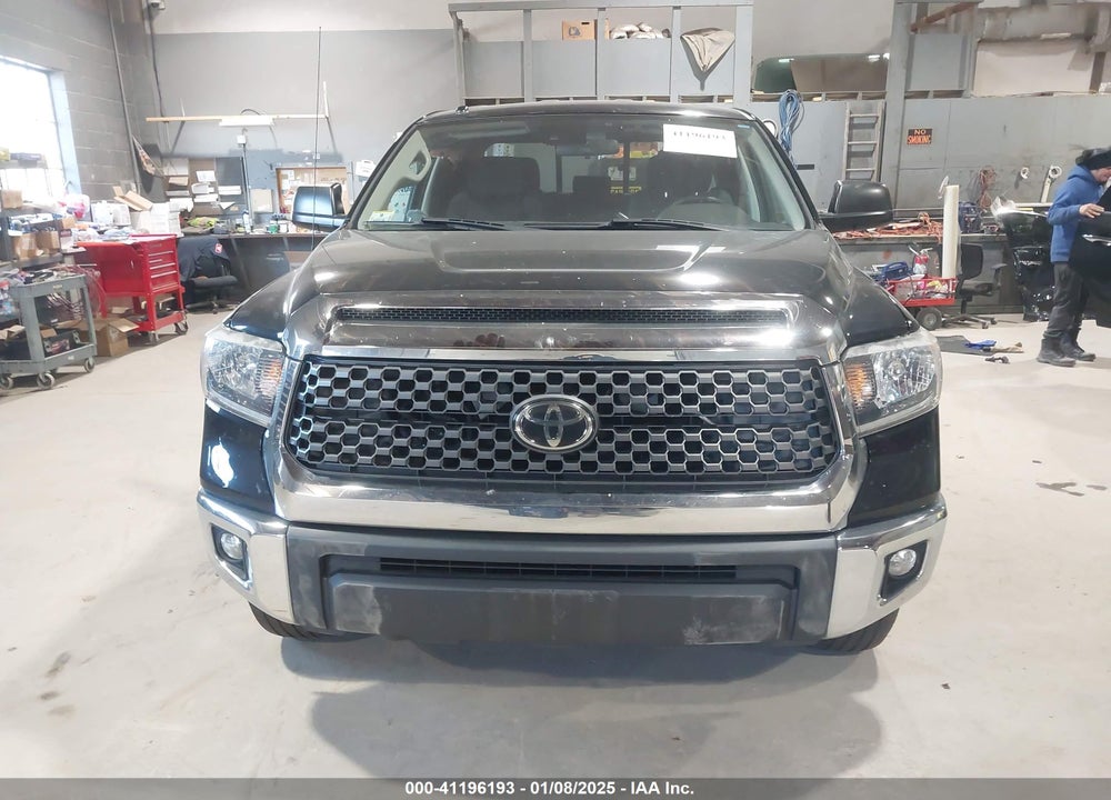 2018 TOYOTA TUNDRA VIN: 5TFUY5F11JX682502
