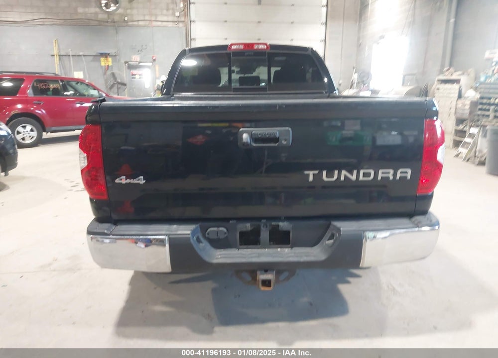 2018 TOYOTA TUNDRA VIN: 5TFUY5F11JX682502