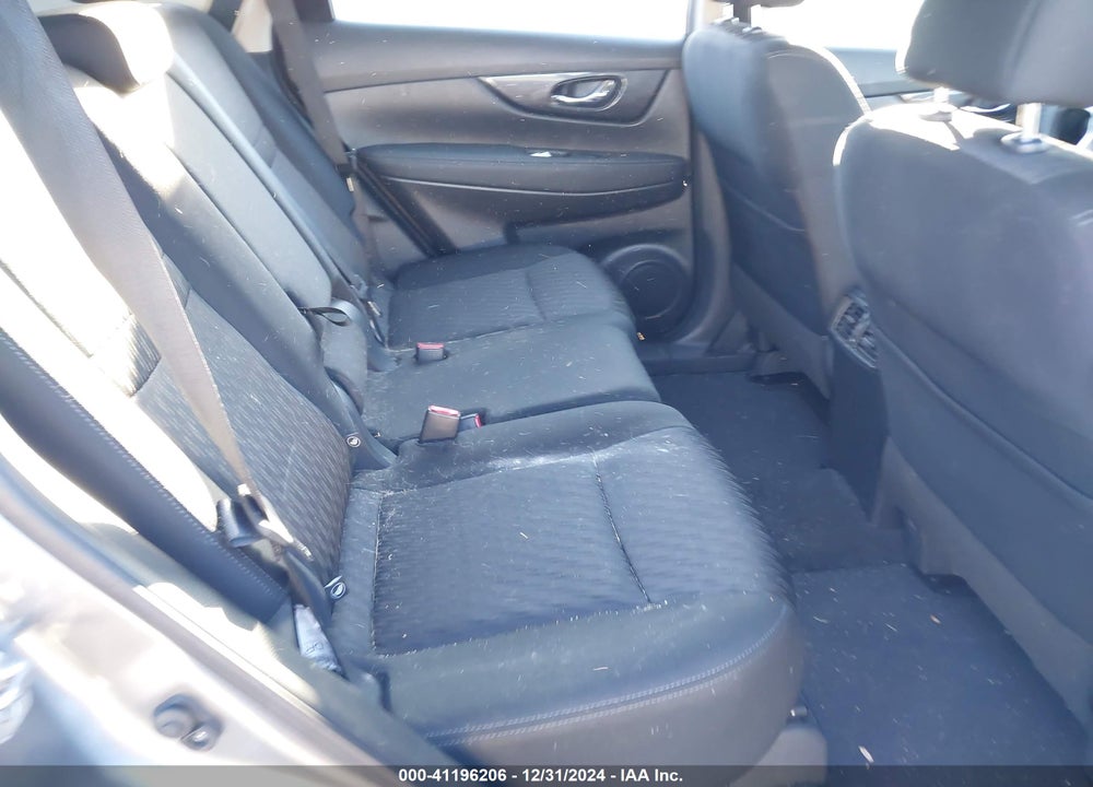 2018 NISSAN ROGUE S VIN: KNMAT2MV8JP575095