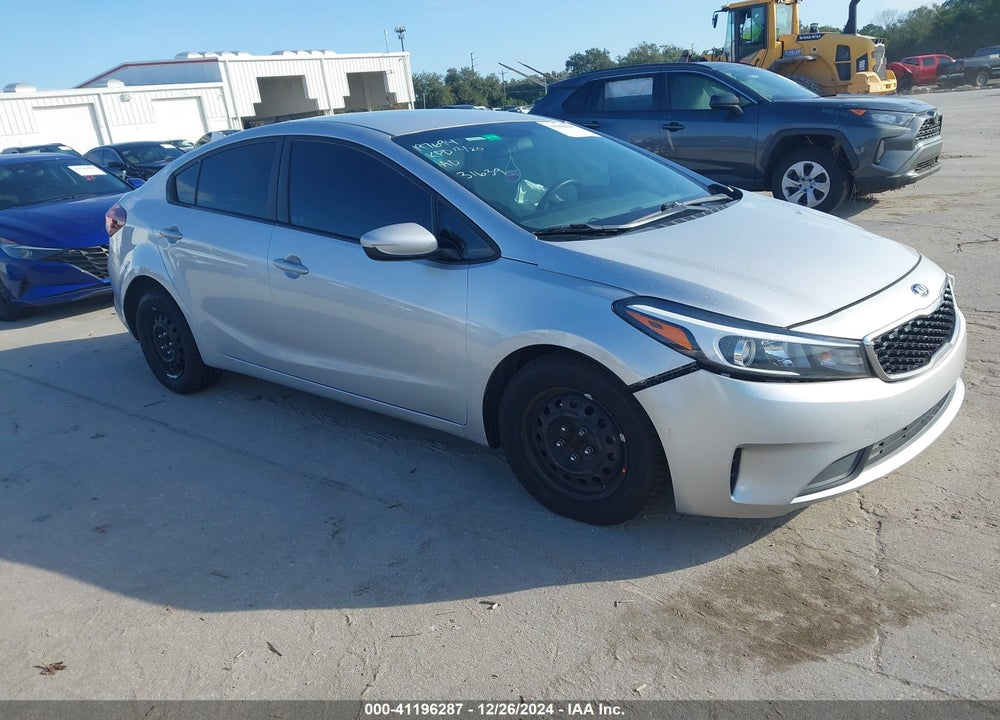 2018 KIA FORTE LX VIN: 3KPFL4A73JE197694