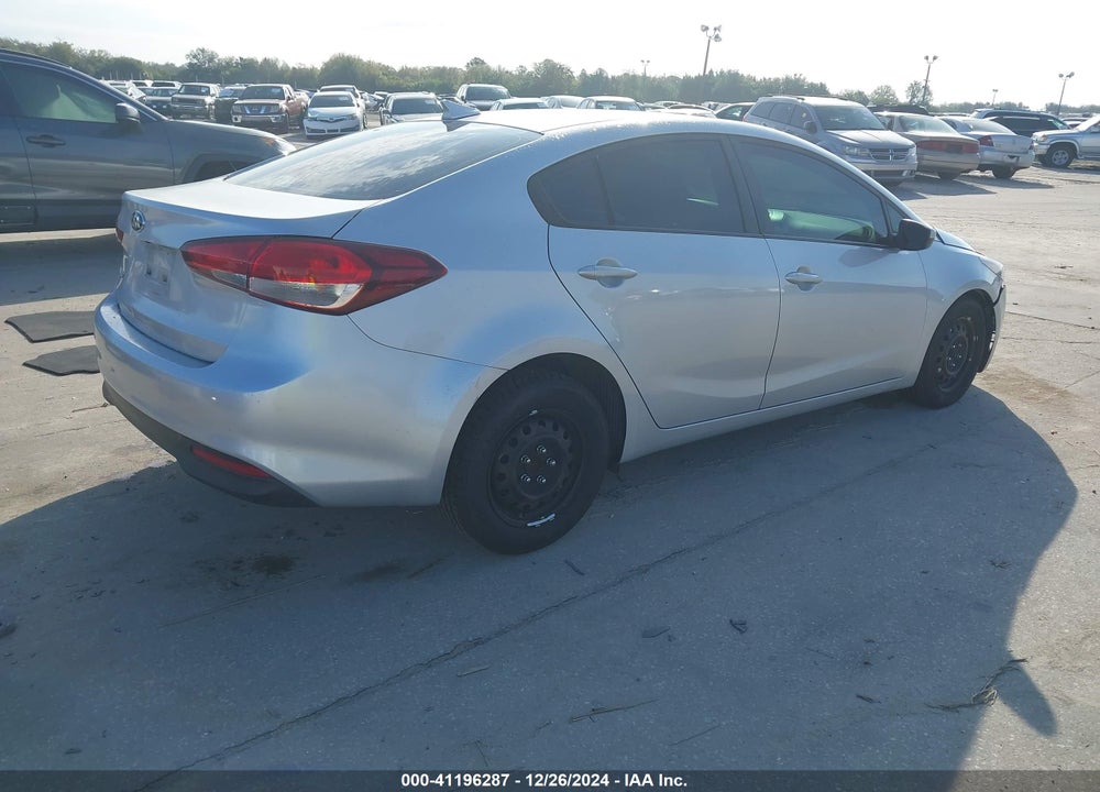 2018 KIA FORTE LX VIN: 3KPFL4A73JE197694