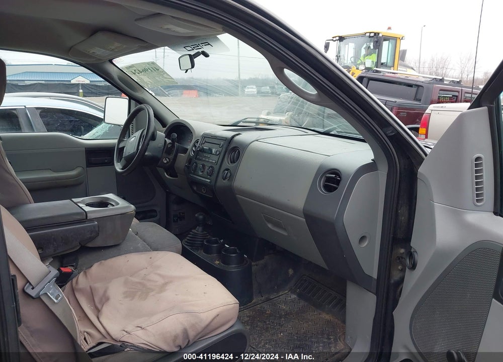 2006 FORD F-150 STX/XL/XLT VIN: 1FTRX14W26NB70735