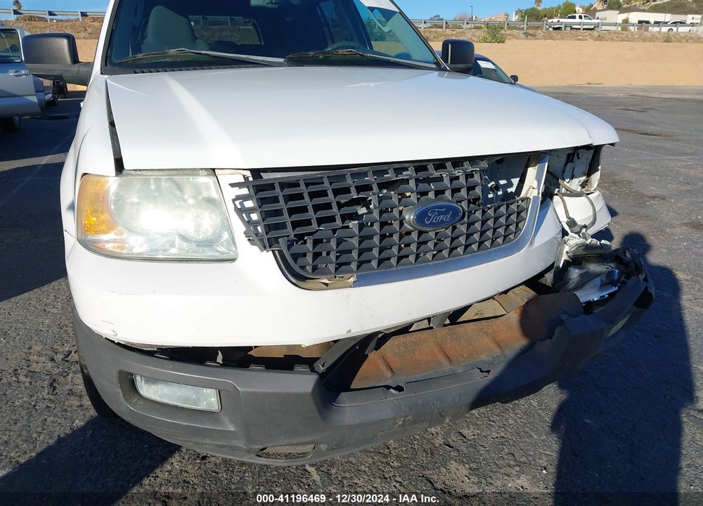 2005 FORD EXPEDITION XLT VIN: 1FMPU15555LA94780