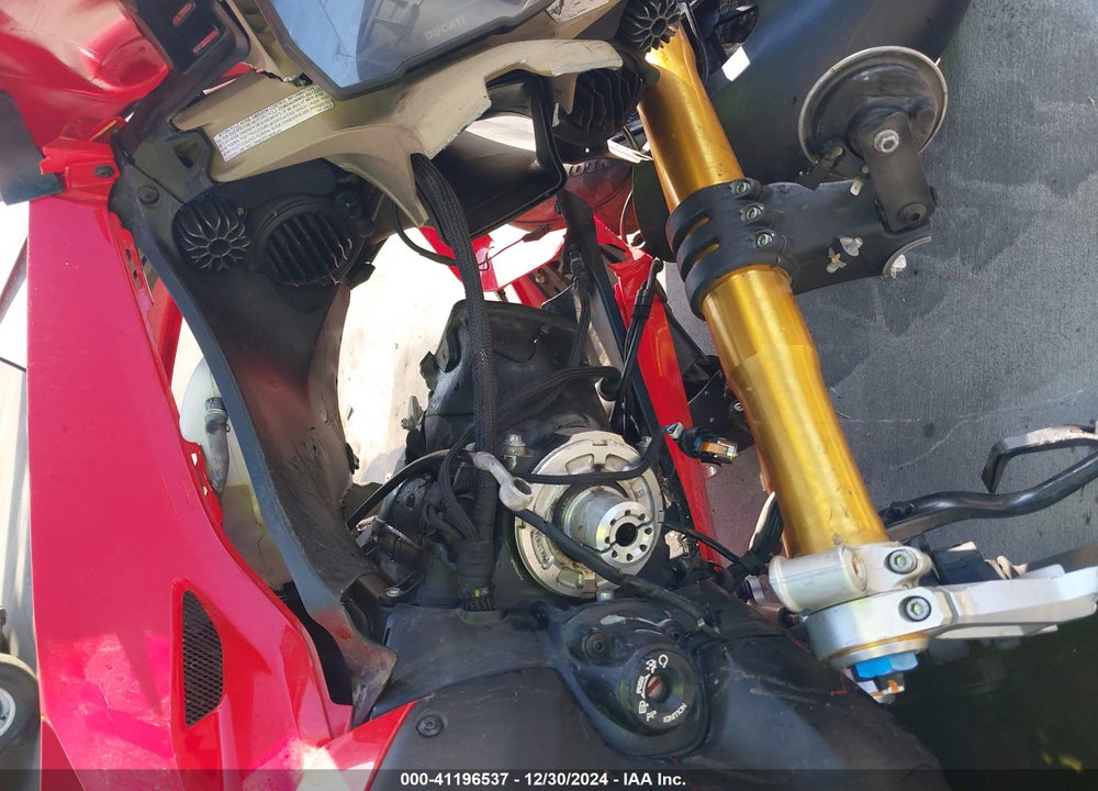 2020 DUCATI PANIGALE V4/V4S/V4S SPECIALE VIN: ZDMDAGNW5LB012274