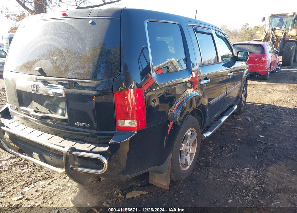2015 HONDA PILOT LX VIN: 5FNYF4H22FB016001