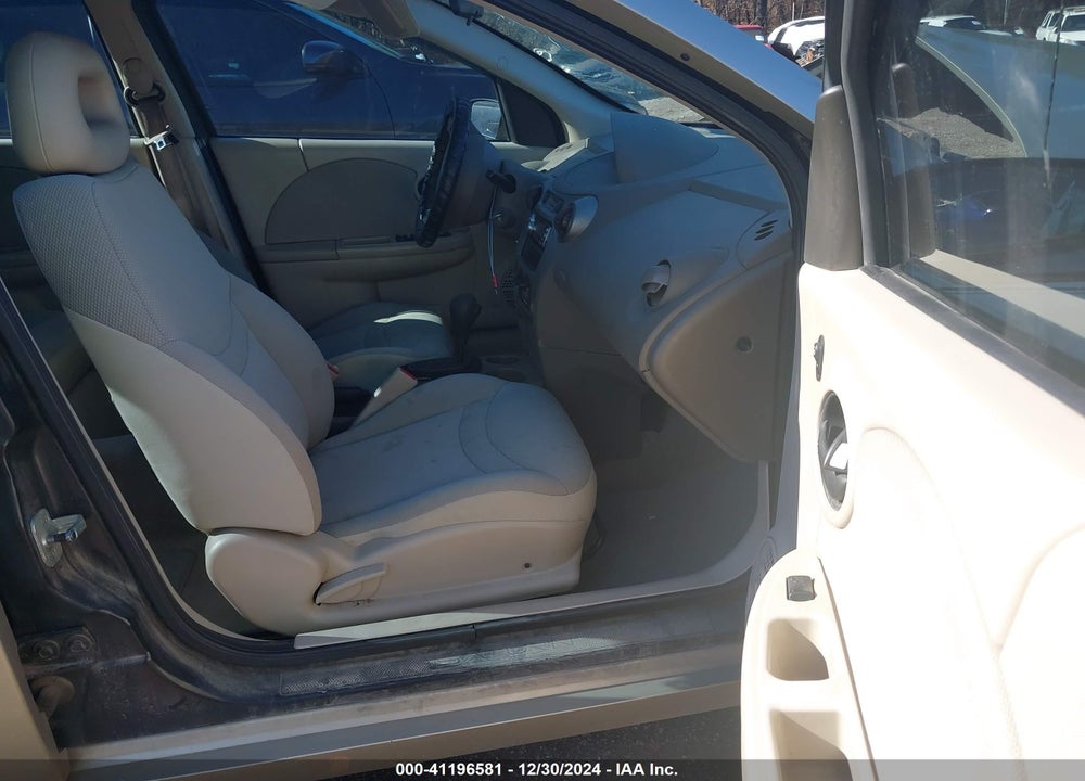 2004 SATURN ION 2 VIN: 1G8AJ52F14Z163400