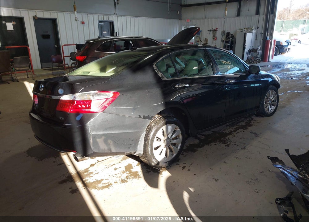 2014 HONDA ACCORD EX-L V-6 VIN: 1HGCR3F89EA014208