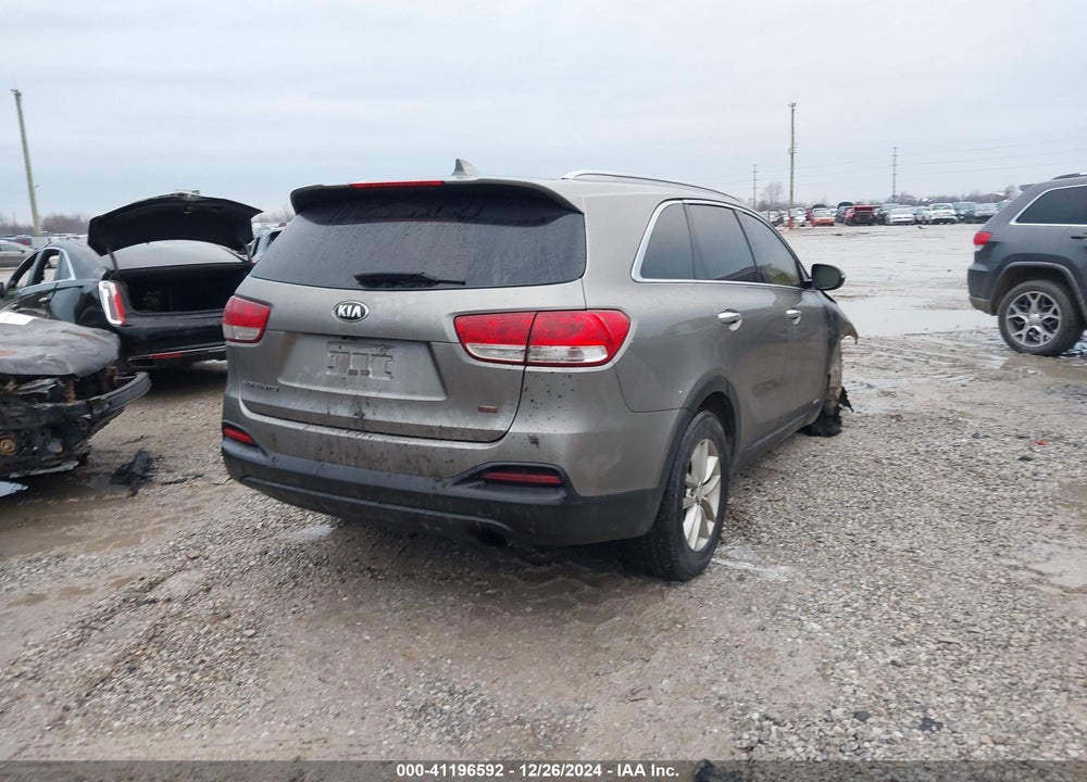 2016 KIA SORENTO 2.4L LX VIN: 5XYPGDA34GG137067