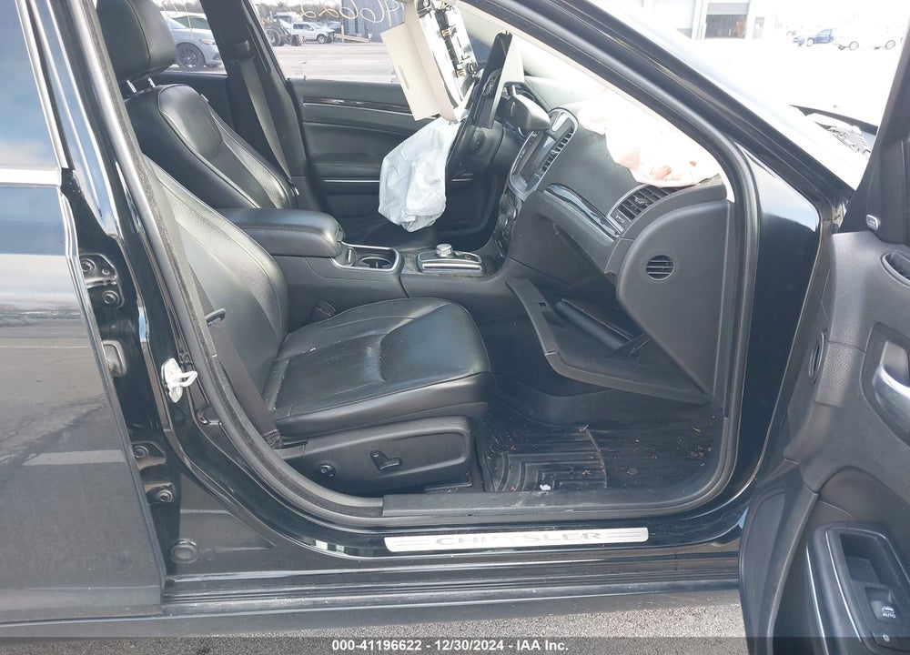 2016 CHRYSLER 300C AWD VIN: 2C3CCAKG2GH111504