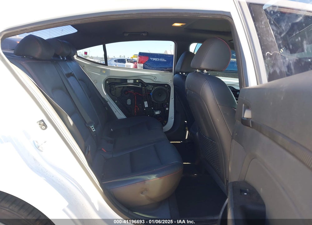 2018 HYUNDAI ELANTRA SPORT VIN: KMHD04LB1JU657109