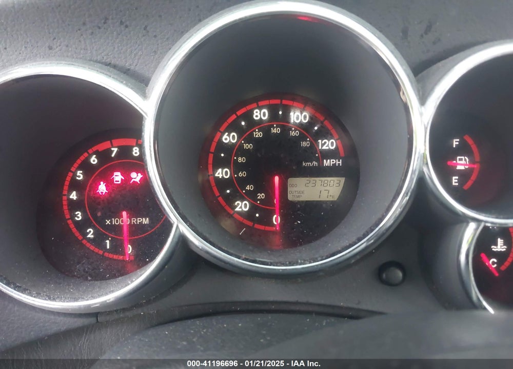 2005 TOYOTA MATRIX/XR VIN: 2T1LR32EX5C377039