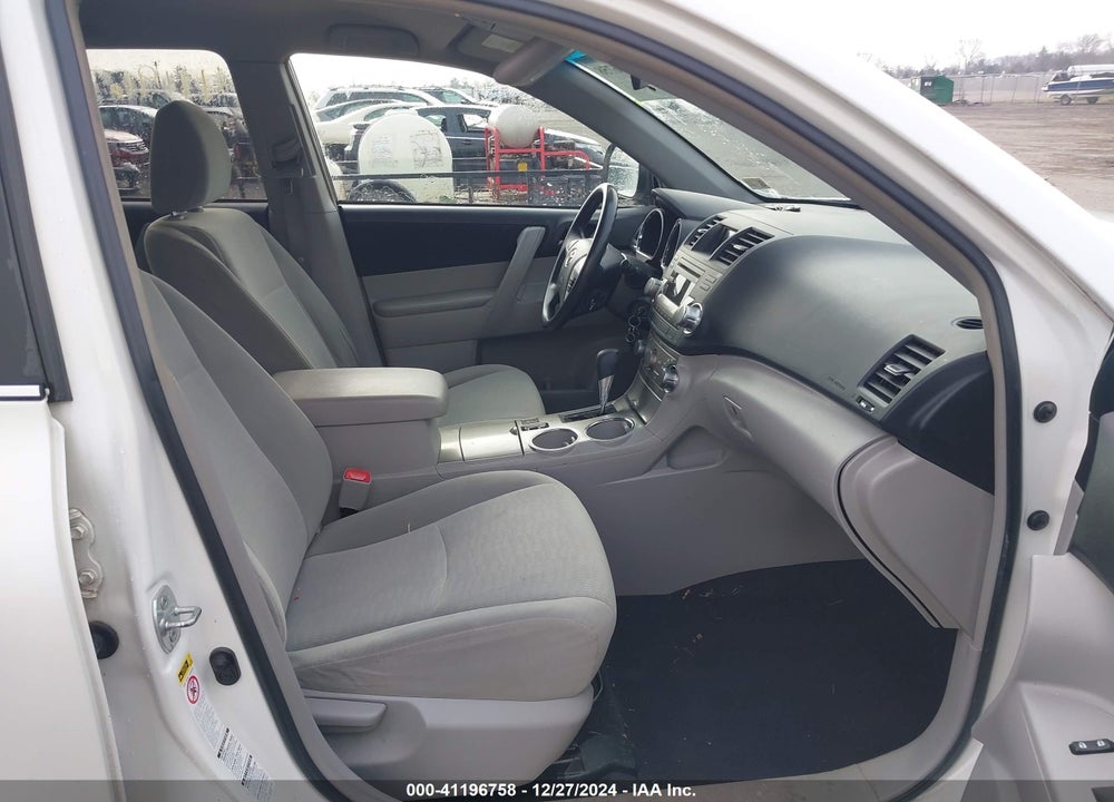 2012 TOYOTA HIGHLANDER SE VIN: 5TDBK3EHXCS169642