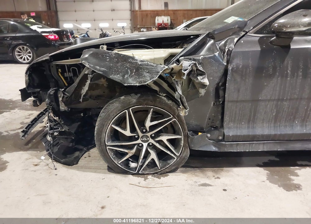 2022 KIA STINGER VIN: KNAE35LDXN6113724
