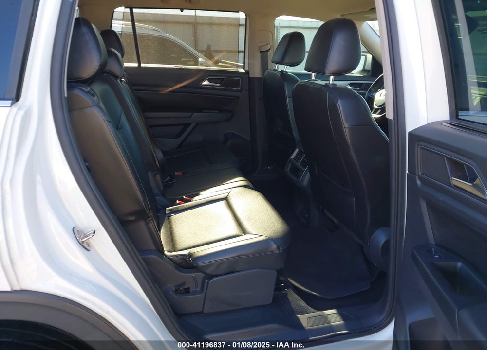 2018 VOLKSWAGEN ATLAS VIN: 1V2CR2CA9JC511899
