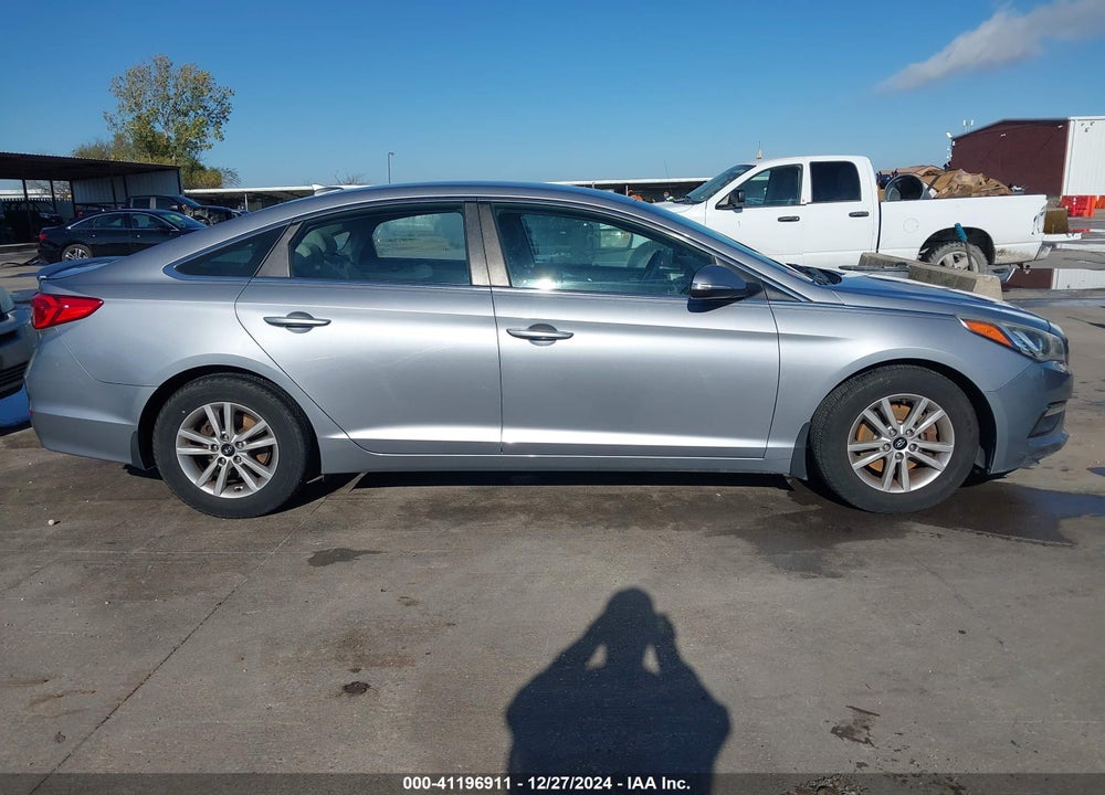2015 HYUNDAI SONATA VIN: 5NPE24AA3FH127304