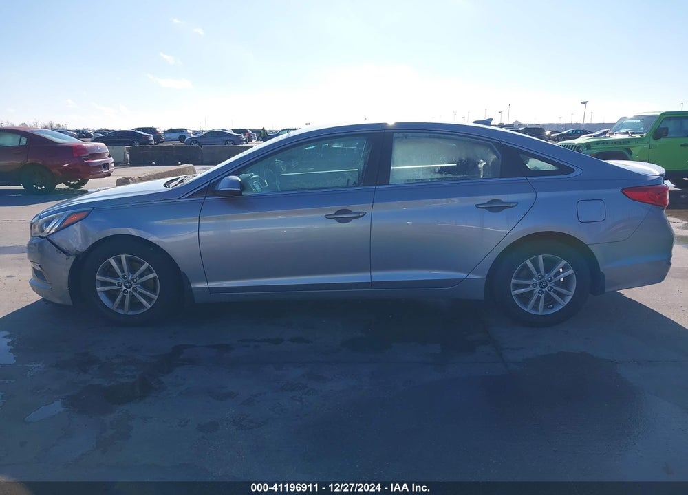 2015 HYUNDAI SONATA VIN: 5NPE24AA3FH127304