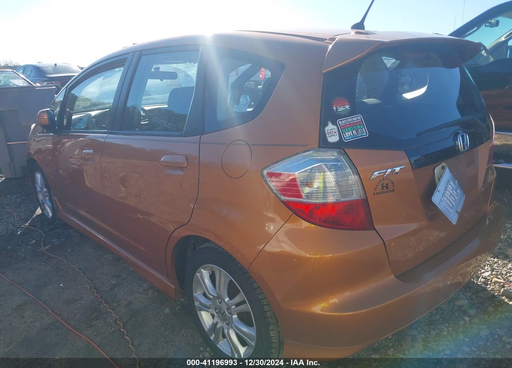 2009 HONDA FIT VIN: JHMGE88469S030691