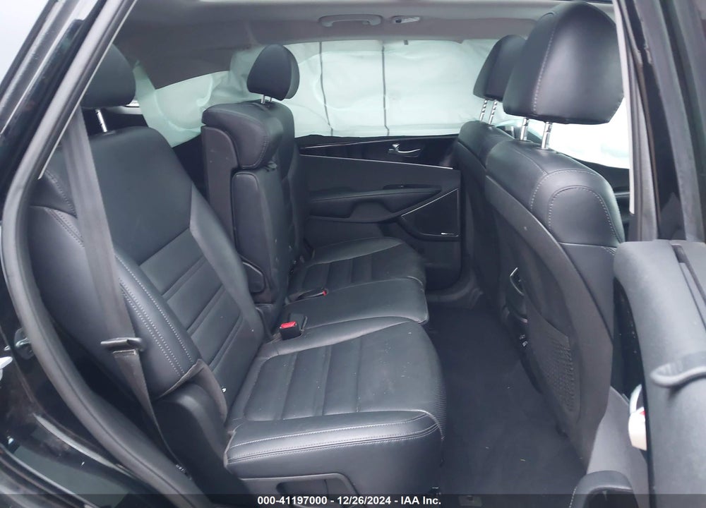 2019 KIA SORENTO 3.3L SX VIN: 5XYPKDA53KG543396