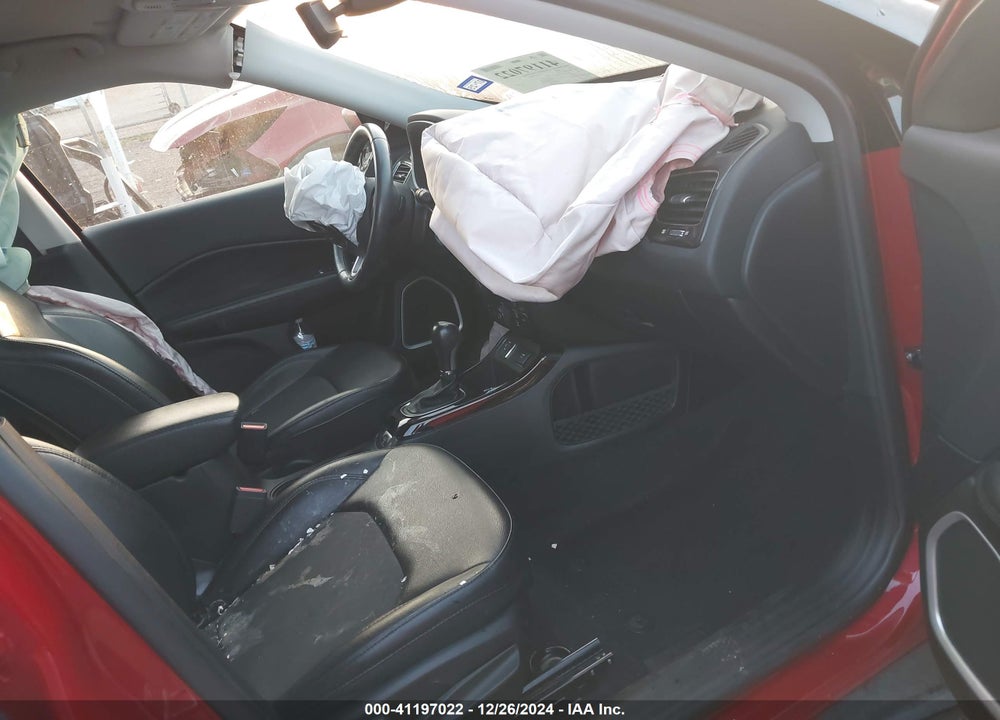 2019 JEEP COMPASS VIN: 3C4NJCBB4KT755810