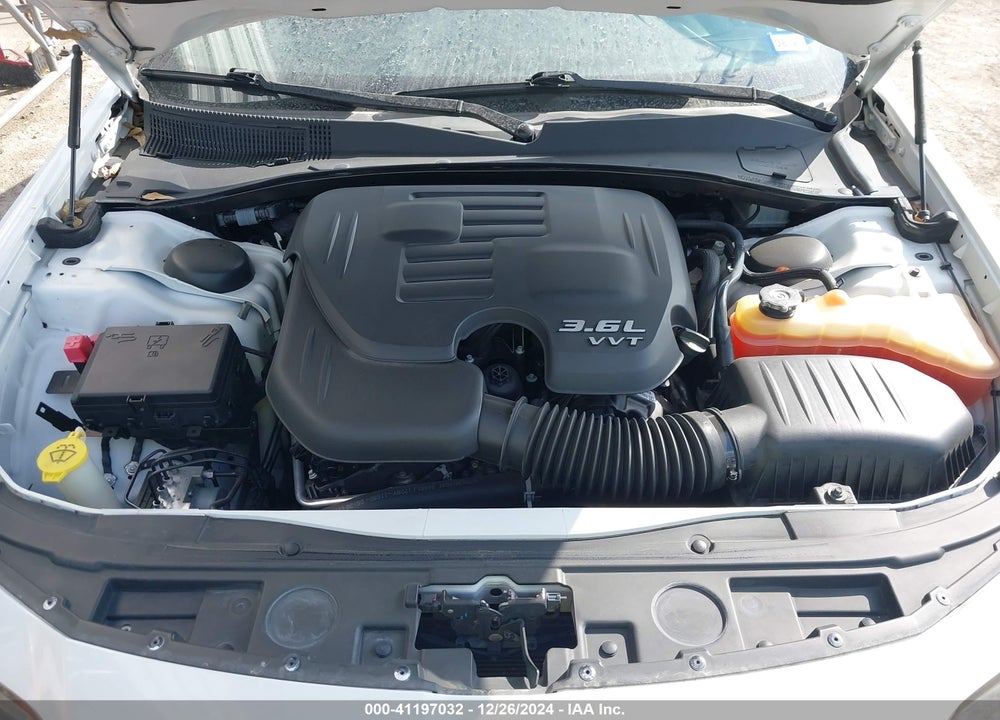 2019 CHRYSLER 300 VIN: 2C3CCABG7KH682818