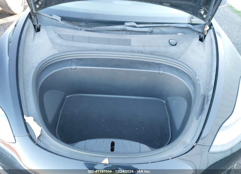 2018 TESLA MODEL 3 LONG RANGE/PERFORMANCE VIN: 5YJ3E1EB1JF144433