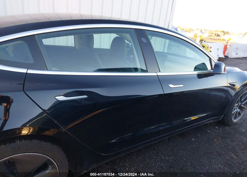 2018 TESLA MODEL 3 LONG RANGE/PERFORMANCE VIN: 5YJ3E1EB1JF144433