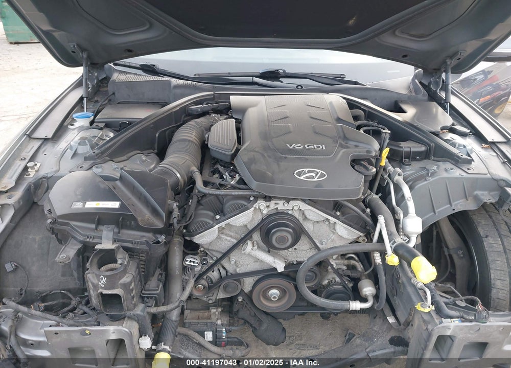 2015 HYUNDAI GENESIS VIN: KMHGN4JE8FU069730