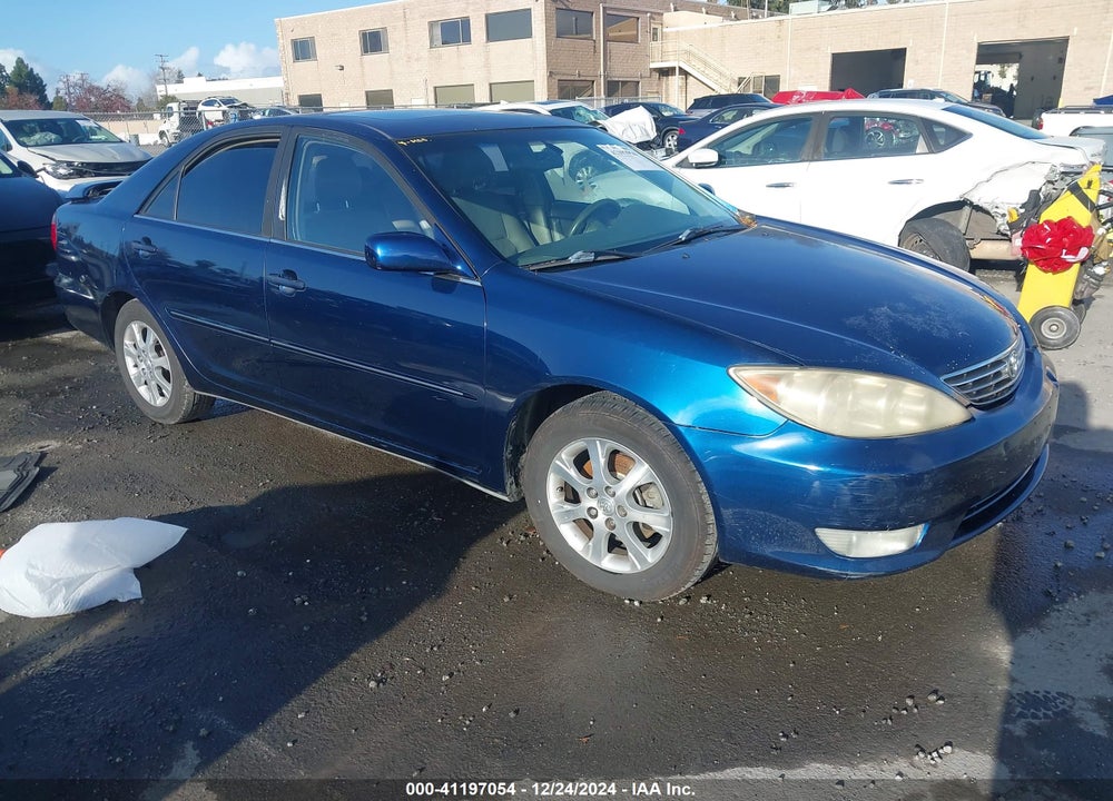 2005 TOYOTA CAMRY XLE V6 VIN: JTDBF30K450166555