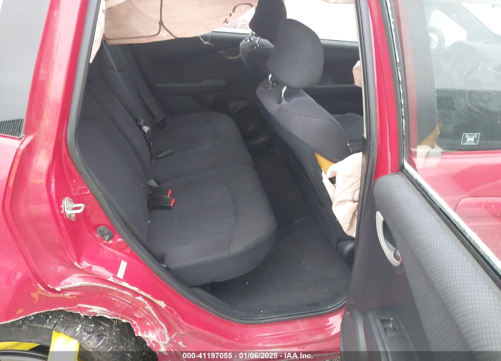 2012 HONDA FIT VIN: JHMGE8H55CC000897