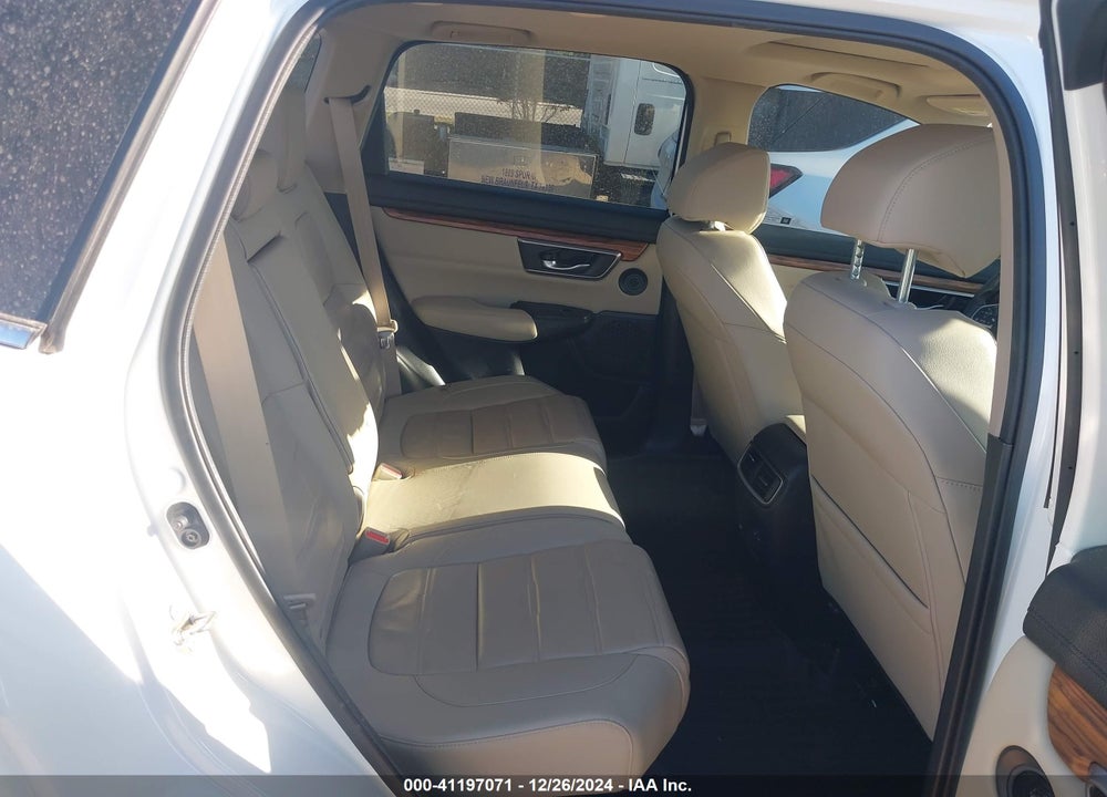 2018 HONDA CR-V TOURING VIN: 2HKRW1H98JH509238