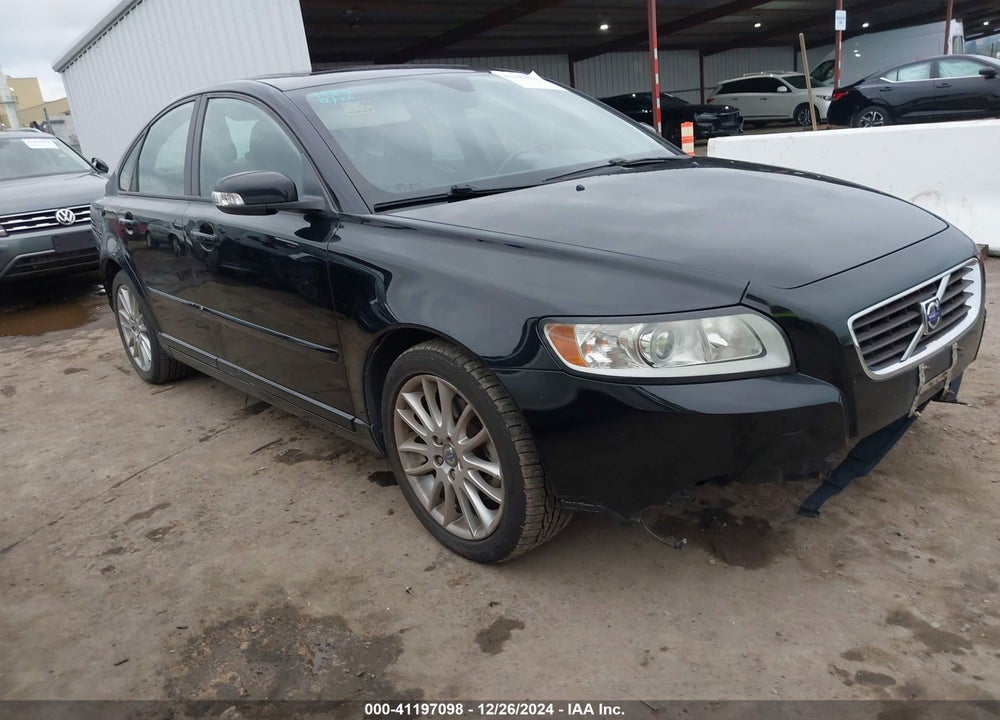 2010 VOLVO S40 2.4I VIN: YV1390MS2A2487166