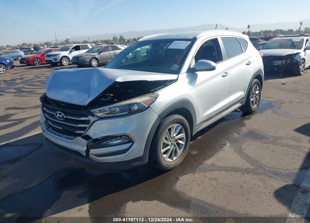 2017 HYUNDAI TUCSON SE VIN: KM8J33A4XHU269718
