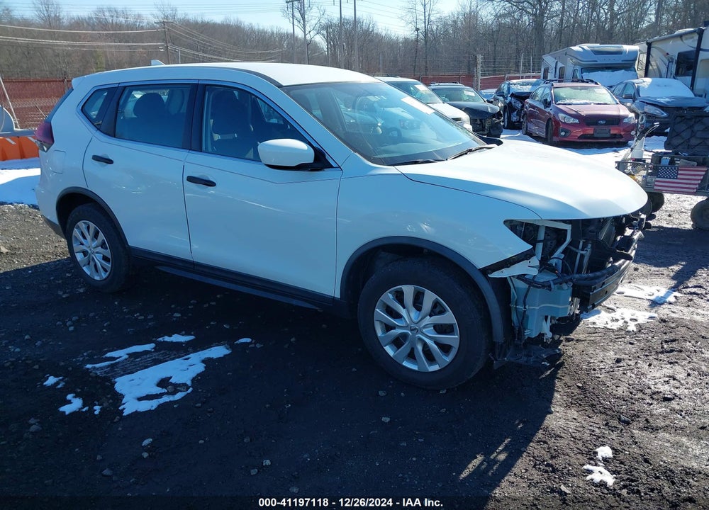 2018 NISSAN ROGUE S VIN: KNMAT2MV9JP570178