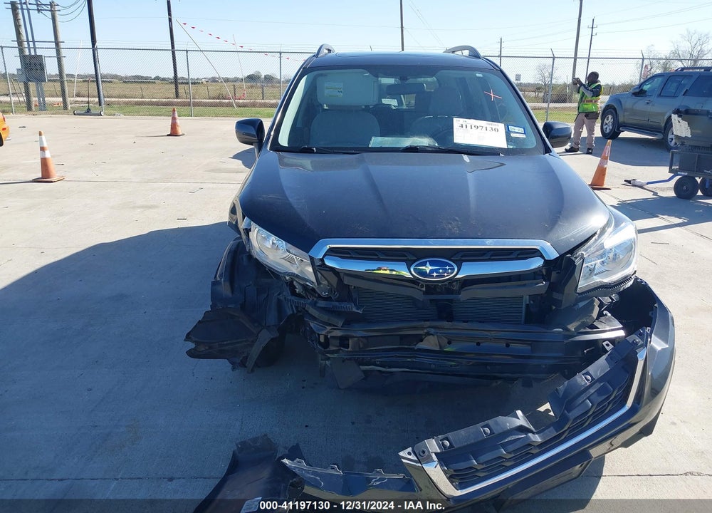 2018 SUBARU FORESTER 2.5I PREMIUM VIN: JF2SJAECXJH446420