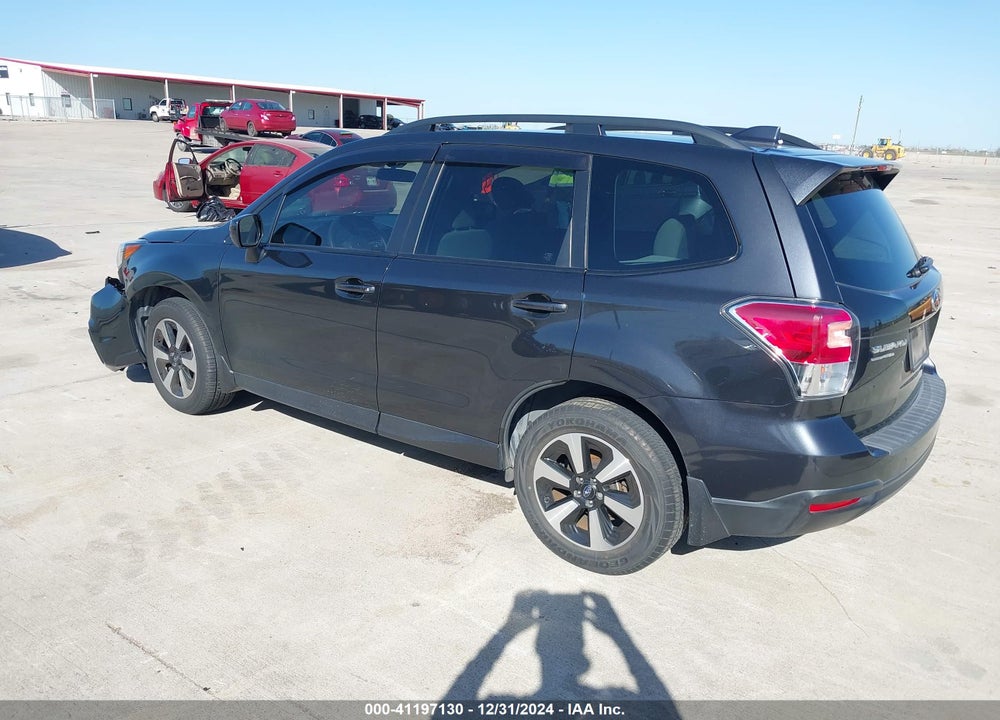 2018 SUBARU FORESTER 2.5I PREMIUM VIN: JF2SJAECXJH446420