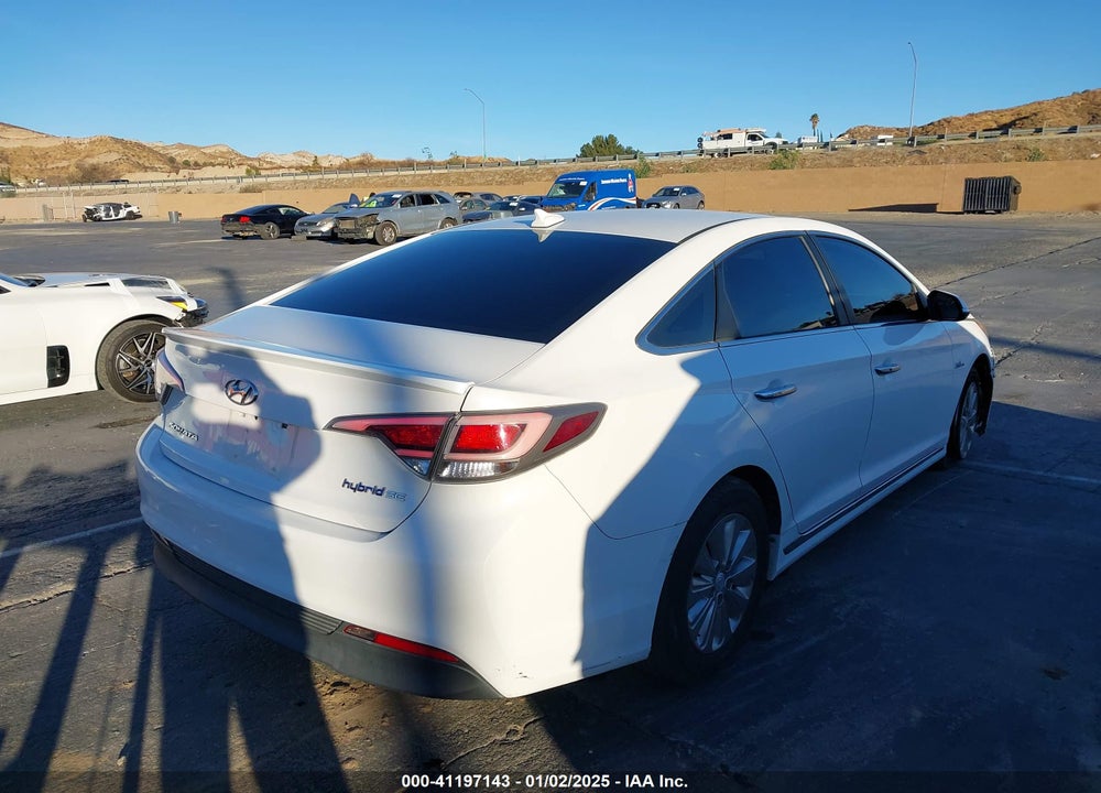2017 HYUNDAI SONATA HYBRID SE VIN: KMHE24L1XHA059280