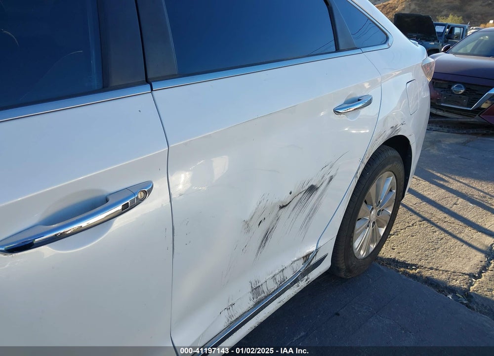 2017 HYUNDAI SONATA HYBRID SE VIN: KMHE24L1XHA059280