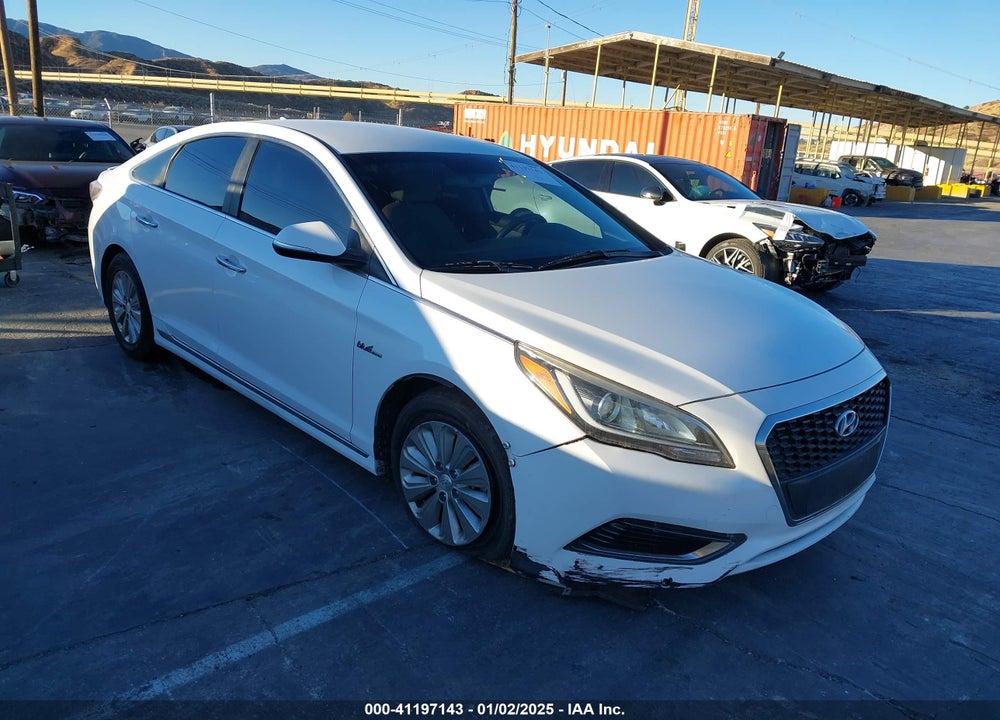 2017 HYUNDAI SONATA HYBRID SE VIN: KMHE24L1XHA059280