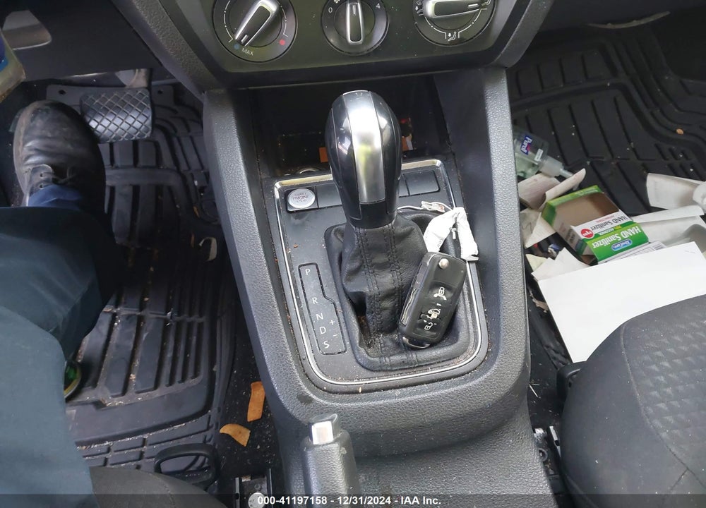 2016 VOLKSWAGEN JETTA 1.4T SE VIN: 3VWD67AJ7GM225715