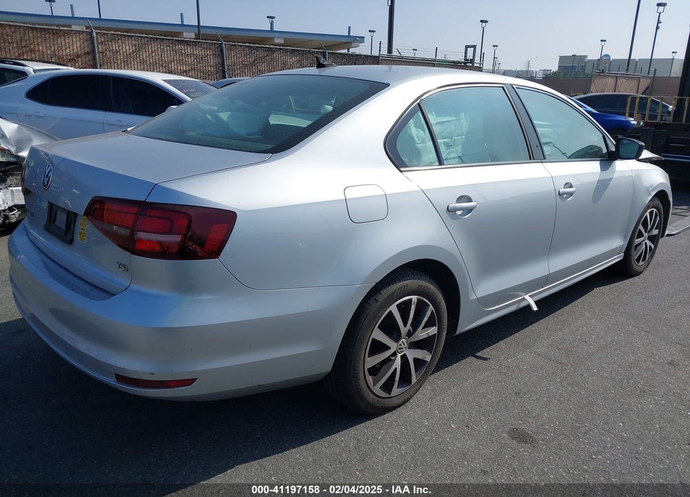 2016 VOLKSWAGEN JETTA 1.4T SE VIN: 3VWD67AJ7GM225715