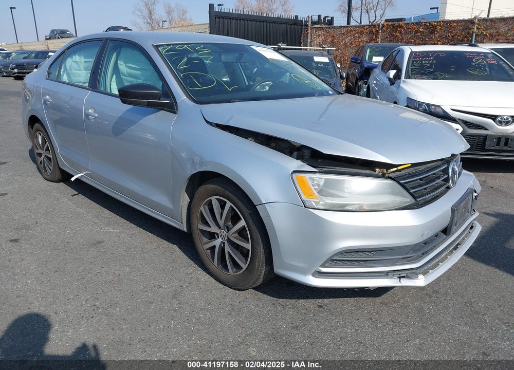 2016 VOLKSWAGEN JETTA 1.4T SE VIN: 3VWD67AJ7GM225715