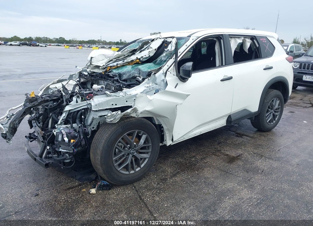 2024 NISSAN ROGUE S FWD VIN: 5N1BT3AA3RC677527