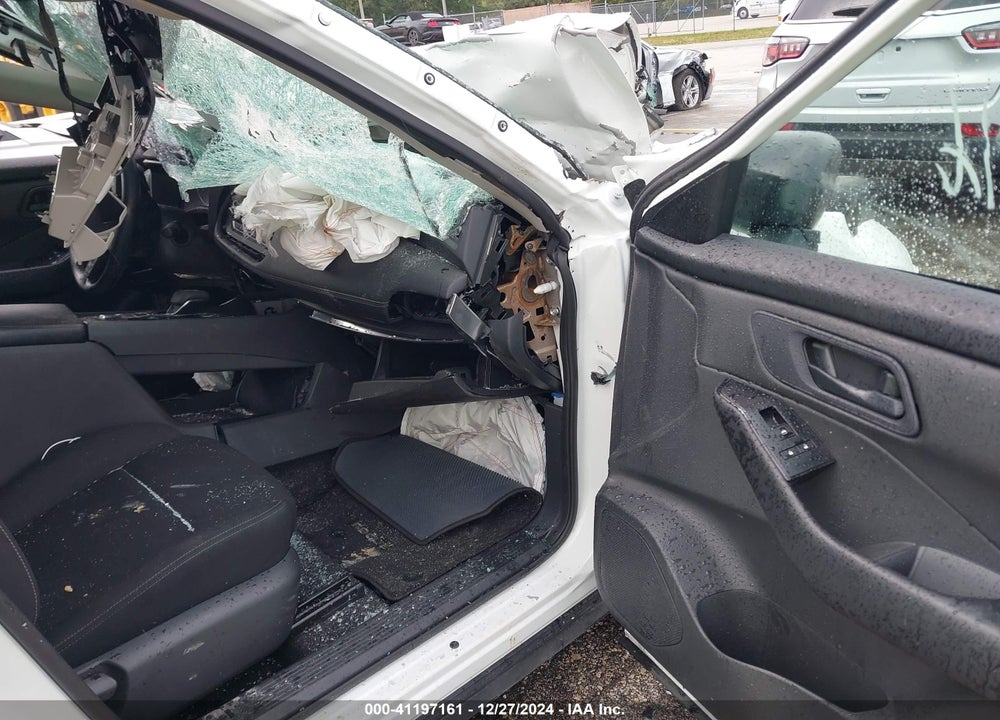 2024 NISSAN ROGUE S FWD VIN: 5N1BT3AA3RC677527