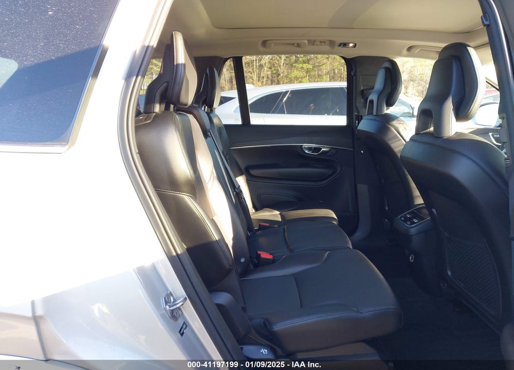 2020 VOLVO XC90 T5 MOMENTUM 7 PASSENGER VIN: YV4102CK0L1566572