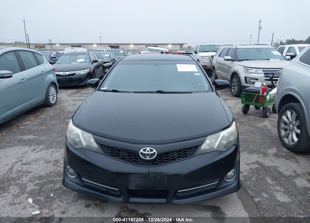 2014 TOYOTA CAMRY SE VIN: 4T1BF1FK3EU418764