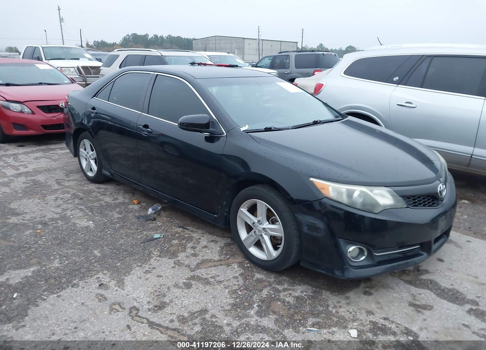 2014 TOYOTA CAMRY SE VIN: 4T1BF1FK3EU418764