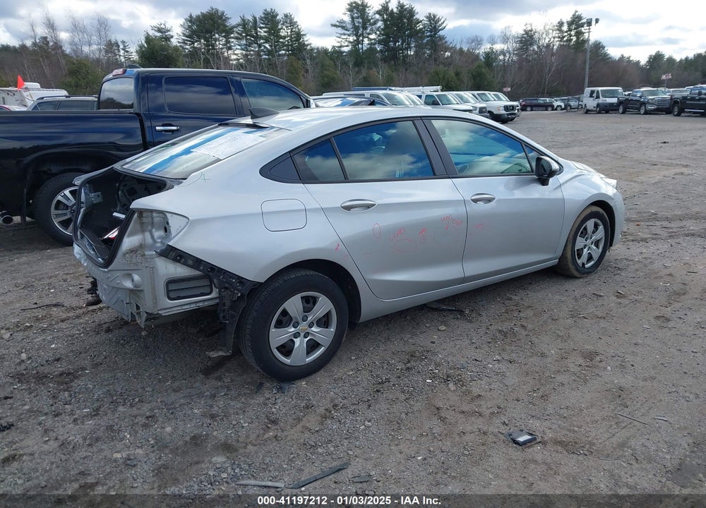 2018 CHEVROLET CRUZE VIN: 1G1BC5SM2J7224482